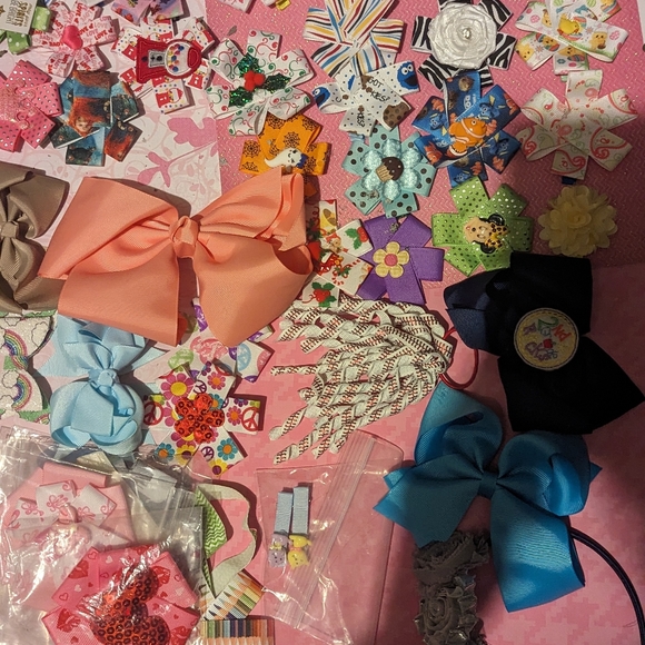 Bows - Picture 3 of 10